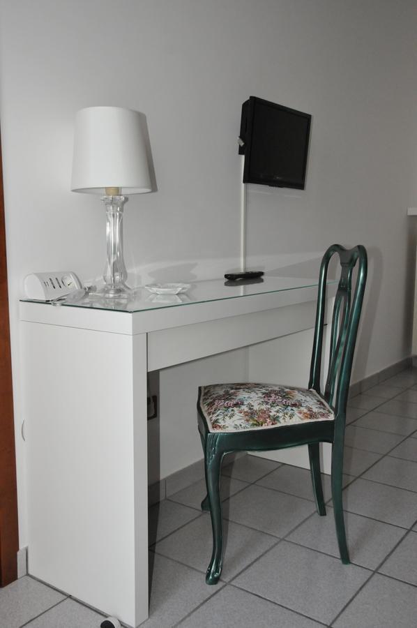 3per3 Bed & Breakfast Busto Arsizio Eksteriør bilde